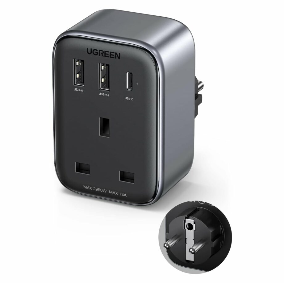 UGREEN 4-in-1 30W and AC Outlet Wall Plug Extender - EU Plug